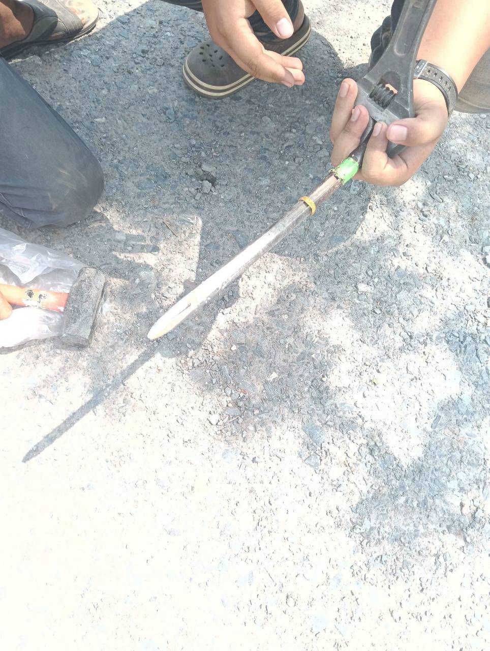 title - วันที่ 17 มีนาคม 2569 นายวิทูล ประดิษฐบุญ ปฏิรูปที่ดินจังหวัดปราจีนบุรี  มอบหมายให้ นายเชวงศักดิ์ อะปะมาตร ผู้อำนวยการกลุ่มงานช่างและแผนที่  นางรักษ์หทัยรัตน์ เมทนีกรชัย หัวหน้าฝ่ายบริหาร และเจ้าหน้าที่ ส.ป.ก.ปราจีนบุรี ลงพื้นที่ตรวจรับงานก่อสร้างถนนสายซอยในแปลงเกษตรกรรม ในเขตปฏิรูปที่ดิน ให้แก่เกษตรกรผู้ไร้ที่ดินทำกิน